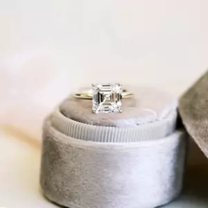 3.00 Ct Asscher Cut Diamond Engagement Ring 18k Yellow Gold IGI Lab Grown - Picture 1 of 13