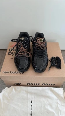 Charol New Balance x Miu Miu 530 SL Foto 1 de 4