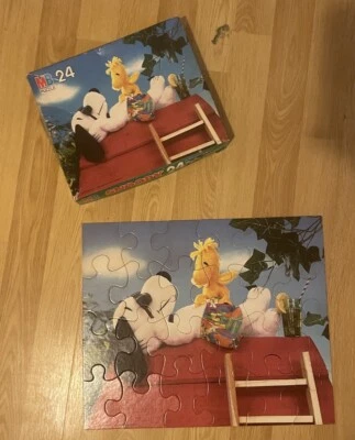 Vintage MB Puzzle Peanuts 24 Piece Snoopy Puzzle Series MADE IN USA - Image 1 of 3
