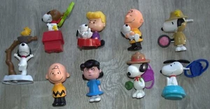 Set Lotto Pacchetto Happy Meal McDonald's 9 figure giocattoli film Peanuts Snoopy Charlie - Foto 1 di 6