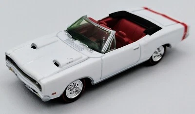 LOOSE Johnny Lightning 1:64 Auction Insanity 1969 Dodge Coronet R/T Convertible - Image 1 of 4