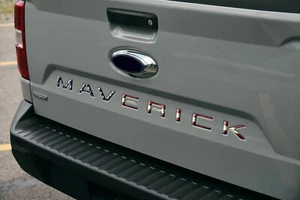 vintage letters compatible with MAVERICK 2022 logo tailgate insert glossy - Bild 1 von 2