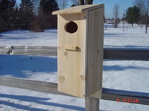 Full door Wood duck nest box (white cedar) - Picture 1 of 5