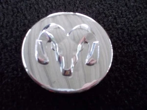 05 06 07 08 09 Dodge Magnum Charger chrome alloy wheel center cap - Picture 1 of 3