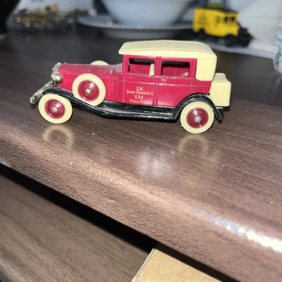 LLEDO DG 18 QUEEN ELIZABETH II RUBY WEDDING ROLLS ROYCE PHANTOM MODEL DAYS GONE - Image 1 of 4