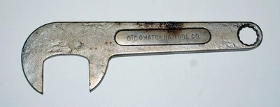 Antigua herramienta de llave inclinada Chrysler OWATONNA 579 de colección Foto 1 de 4