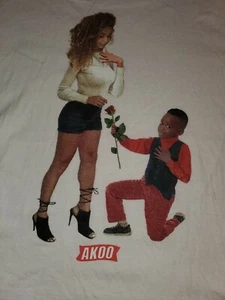 RARE AKOO WHITE TSHIRT MAN ON BENDED KNEE FLOWERS WOMAM GRAPHIC MEN'S TEE XXL - Picture 1 of 5