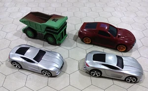 Transformers 1:64 car lot (4 vehicles), 2 Sideswipe, Long Haul, Prime, Hasbro! - Picture 1 of 2