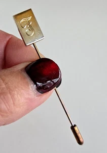 Vintage Buchstabe F graviert rechteckig goldfarben Stecknadel 2-7/16 Zoll - Bild 1 von 6