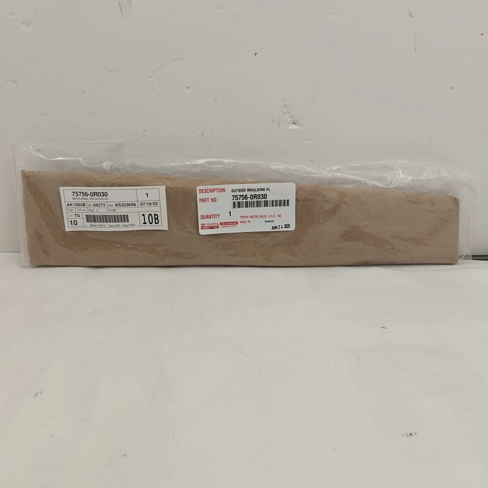 Toyota 75756-0R030 водитель передняя дверь молдинг аппликация RAV4 - Изображение 1 из 4