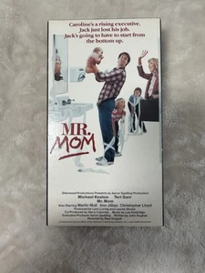 Mr. Mom VHS 1984 Michael Keaton Teri Garr Martin Mull Comedy Pre-Owned - Foto 1 di 7