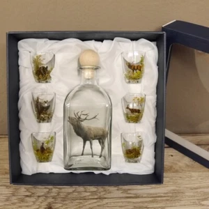 7 teiliges Schnaps Gläser Set + Karaffe mit Jagddekor Hirsch Geburtstag Geschenk - Bild 1 von 6
