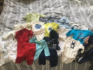 Lot Baby Boy Nb 0-3 Mos 2 Halos, Sleepers, Shirts, Pants 893 - Picture 1 of 12