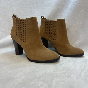 Women's Antonio Melani Tan Leather Studded Pull On Booties Size US 5.5 Medium - Picture 1 of 12