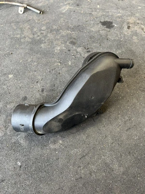Audi B5 A4 THROTTLE BODY INTAKE MUFFLER PLASTIC V6 2.8L ATQ VW PASSAT 98-05 OEM Foto 1 de 4
