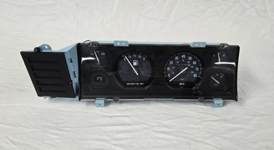 Conjunto de cuadro de instrumentos velocímetro Jeep Cherokee Pioneer 1987-1990 4,0 L. OEM Foto 1 de 4