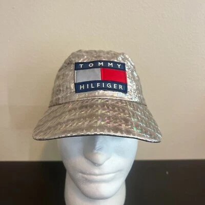 Boné vintage Tommy Hilfiger StrapBack painel metálico anos 90 EUA prata - Imagem 1 de 4