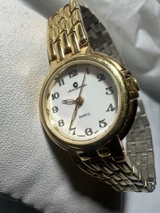 JB Champion Quartz Ladies West Germany,๐ฉ๐ช, easy reader number,23mm,W/Restent - Picture 1 of 8
