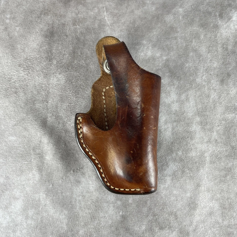 Vtg Bianchi 18A Right Leather Clip On Holster fits Beretta 950BS Jetfire, Minx - Image 1 of 4