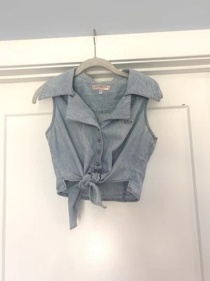 Top sin mangas vintage de mezclilla recortada Guess Georges Marciano años 80/90 Guess Foto 1 de 4