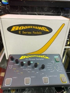 BOOMERANG 111 PHASE SAMPLER GUITAR PEDAL BOX PAPERS - Picture 1 of 3