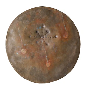 Antiguo disco pectoral ritual de cobre - tamaño grande - Belu - TIMOR - Imagen 1 de 11