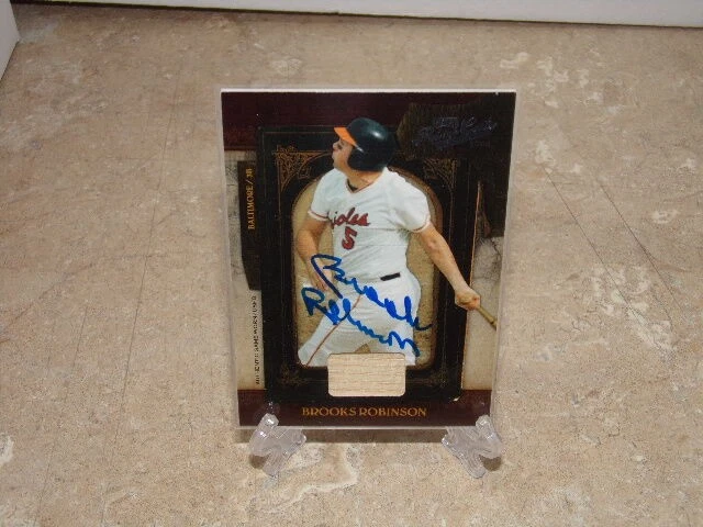 布鲁克斯·罗宾逊签名 2008 年季后赛主要 CUTS 球棒卡 RIP! — 第 1/1 张图片