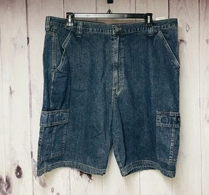 Wrangler Cargo Shorts Mens Size 42 Blue Denim Loose Baggy Hip Hop - Picture 1 of 3