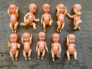 10 VTG 60's Tiny 2 1/4" Hard Plastic Articulated Toy Baby Dolls, Deadstock NOS - Picture 1 of 4