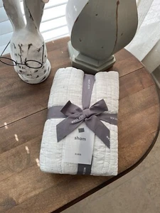 West Elm Belgian Flax Linen Linework Quilted Euro Sham Frost Gray NWT - Picture 1 of 1