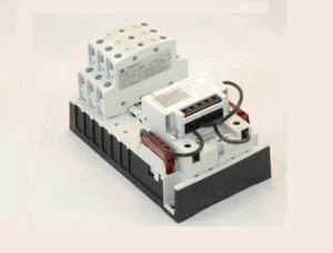 Contactor de iluminación GE CR463M60NJA 6P No. En Caja 3 cables mecánicamente sostenidos 120 V NUEVO - Imagen 1 de 1