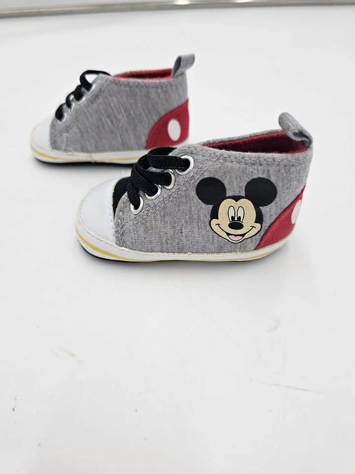 Zapatos Gris Disney Mickey Mouse Talla 3-6 Mos Foto 1 de 4