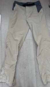 Mountain Equipment Coop - Picture 1 of 9