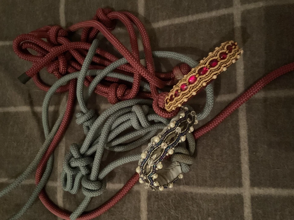 Knotenhalfter-Set Gröẞe Pony/VB - Bild 1 von 1