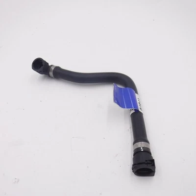Manguera de derivación de refrigerante del motor Napa 17376 para BMW 645ci y 545i 2004-2005 Foto 1 de 4