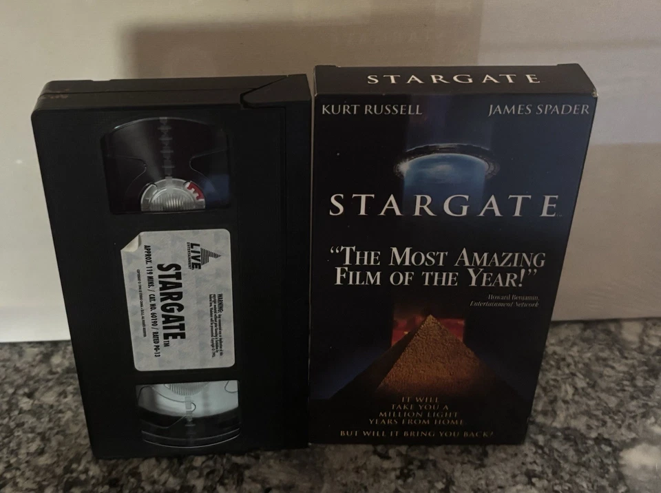 Stargate (VHS, 1995) Tested Works Great No Issues Kurt Russell - Image 1 of 2