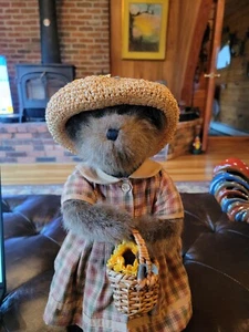 VTG - 9345IV- Boyds Bear - Malinda T Bloomberg - 15"- Collectible/Toy - B4 - Picture 1 of 10