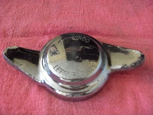 TRIUMPH SPITFIRE WIRE WHEELS KNOCK OFF 2 EAR SPINNER AB415 Used OEM - Picture 1 of 9