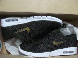 nike janoski max size 10