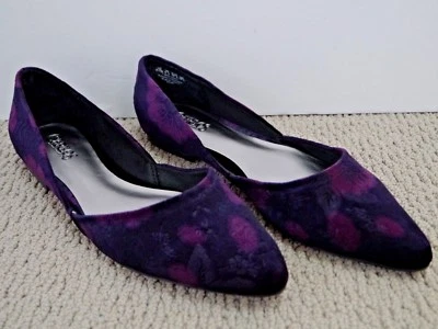 NEW CARLOS BY CARLOS SANTANA Skye wine floral velvet ballet flats size 8.5 - Image 1 of 4