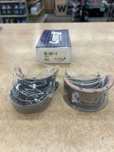 CLEVITE 77 MS1038P10 Engine Crankshaft Main Bearing Set.  NOS - Picture 1 of 3