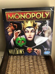 Monopoly Disney Villains Board Game - Picture 1 of 8