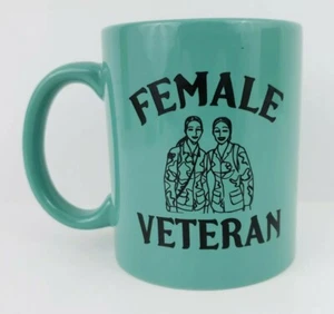 Taza de café vintage veterana que sirvió para mujer corazón América militar  - Imagen 1 de 8
