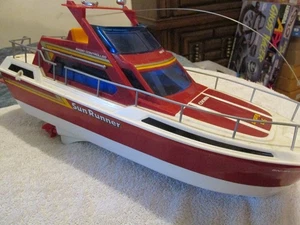 Nikko Radio Control RC Barco Escala 1/20 Cabina Crucero Años 80 De Colección - Imagen 1 de 9