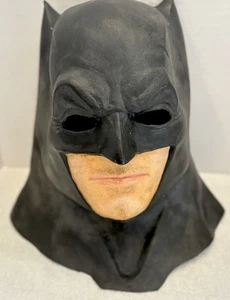 Batman v Superman Batman Collector Latex Cowl Mask Limited Edition - Picture 1 of 6