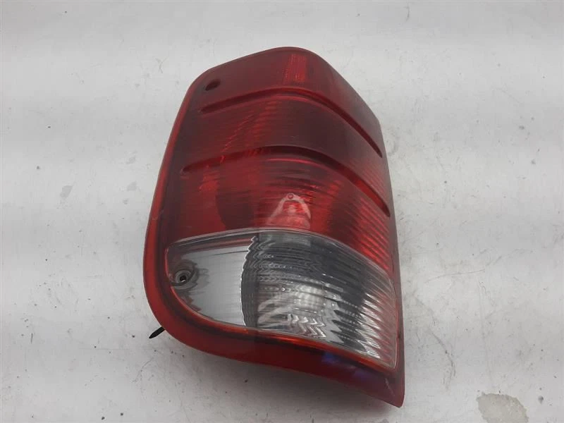 Lanterna traseira direita do passageiro excluindo STX 01-05 FORD RANGER 1L5Z13404BA - Imagem 1 de 4