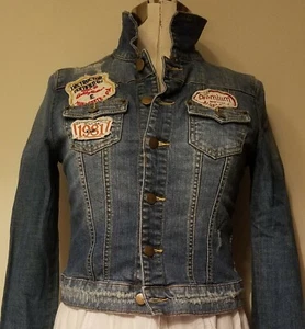 Womens Forever 21 Distressed Denim Jean Jacket Patches Stretch Size Medium  - Bild 1 von 12