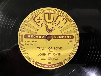 Johnny Cash Sun Record Company 78rpm Train of Love / There You Go 258 Foto 1 de 4