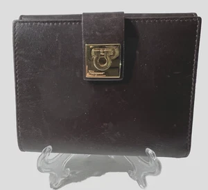 Salvadore Ferragamo Brown Leather Wallet Made In Italy Discoloration On Leather - Picture 1 of 24