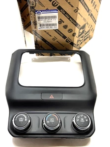 New OEM Genuine Mopar 1500 2019 HVAC Control Switch Center Panel 68340281AC - Picture 1 of 4